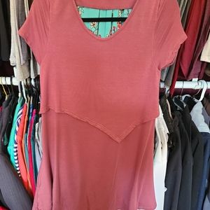 Latched Mama Peekaboo Back Nursing Tunic